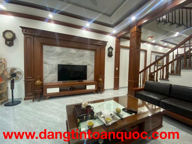 SIÊU PHẨM NHÀ 4 TẦNG TẠI VĂN CÚ