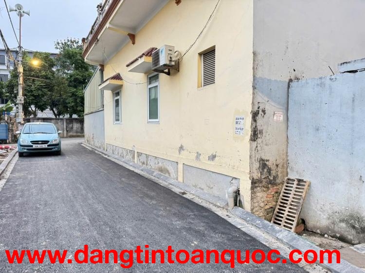 Cực hiếm, nhà 67m hai mặt thoáng nằm ngay giữa chợ Chi Đông. Trung tâm thị trấn cũ