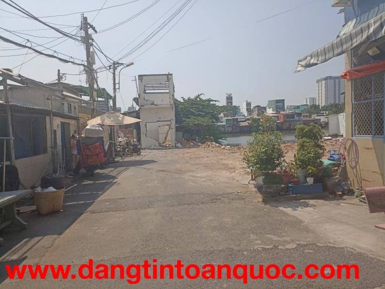 Bán Nhà Hẻm Xe Hơi Ra ngã 3 view sông cầu chữ Y - Giá Nhỉnh 4 Tỷ