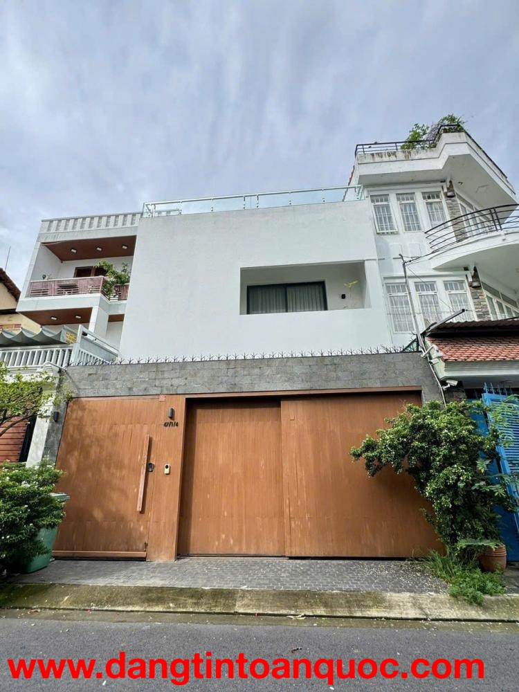 Bán nhà sát mặt tiền khu Tân Cảng Bình Thạnh, 8x15, 3 tầng, Hẻm 8m, cạnh công viên, 21 tỷ