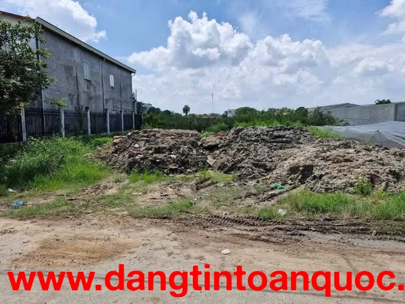 Bán đất mặt tiền 17,5x22,5m giá 7 tỷ Đường Xuân Thới Sơn