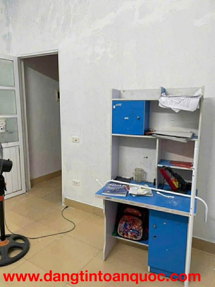 Cho thuê nhà ngõ Tân Mai 90m² x 3 tầng, 3 ngủ, 3 WC, 11 Triệu