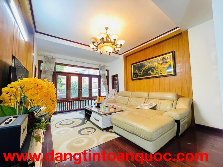 Kim Mã – Bán nhà đẹp ngõ ôtô 5 tầng nhỉnh 7 Tỷ Ba Đình