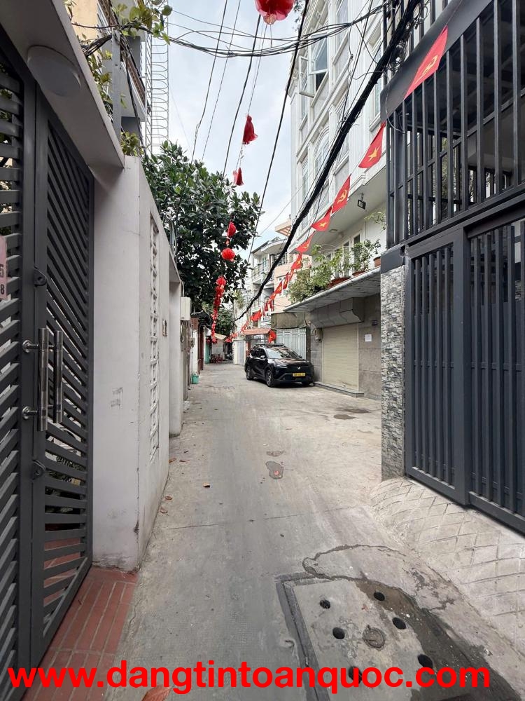 Chỉ hơn 4 tỷ xíu có ngay nhà mới đẹp 2 tầng ngang 6m, hẻm xe hơi, gần Lotte Mart Cityland. Sổ đẹp nở