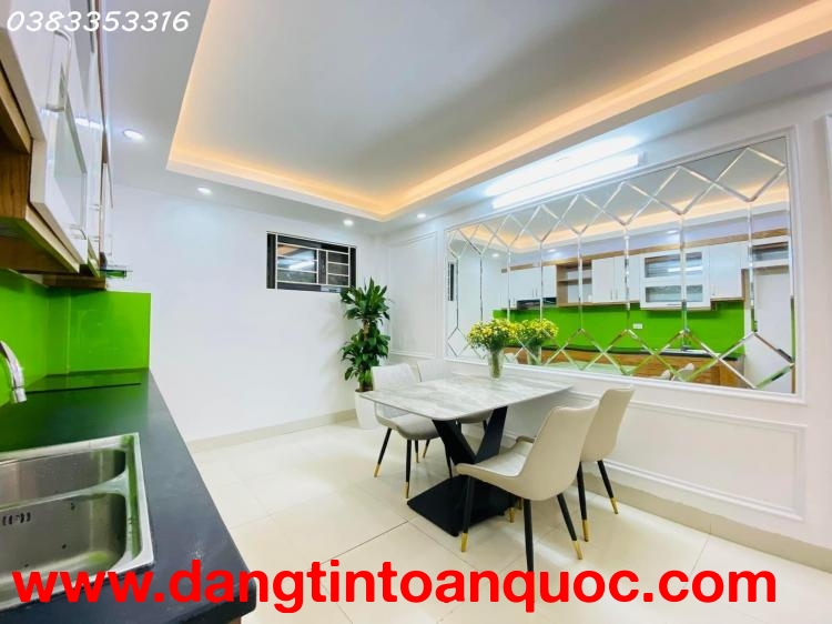 BÁN NHÀ PHÚC LỢI 5 TẦNG MẶT TIỀN 4M 3 BƯỚC Ô TÔ TRÁNH 5,8 TỶ