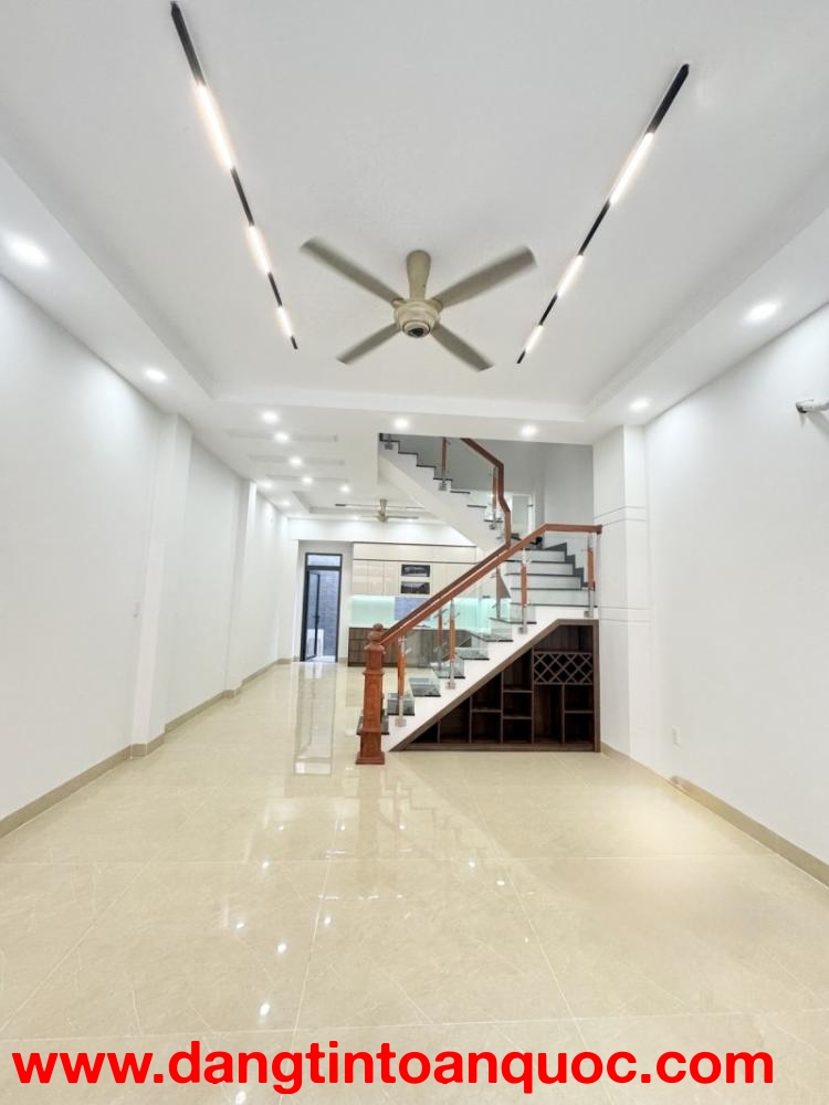 Bán nhà đường 359, Phước Long B,  Q9, Thủ Đức, TP HCM. DT 85m2, 4tầng. Giá 9.8 tỷ, SHR - 0933125879