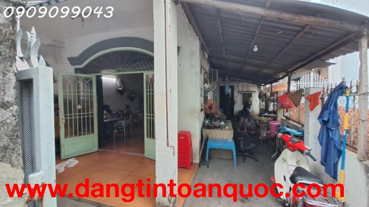 HẺM XE HƠI ĐƯỜNG DƯƠNG QUẢNG HÀM.
TƯƠNG LAI LÀ MẶT TIỀN DƯƠNG QUẢNG HÀM.DT 218M2