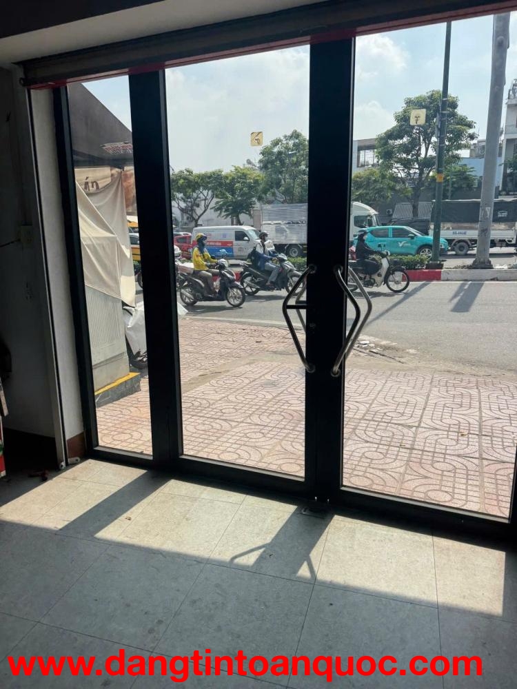 3 MẶT TIỀN PHẠM VĂN ĐỒNG P.11 – NGÃ TƯ PVĐ & PHAN VĂN TRỊ – TẦM 12 TỶ