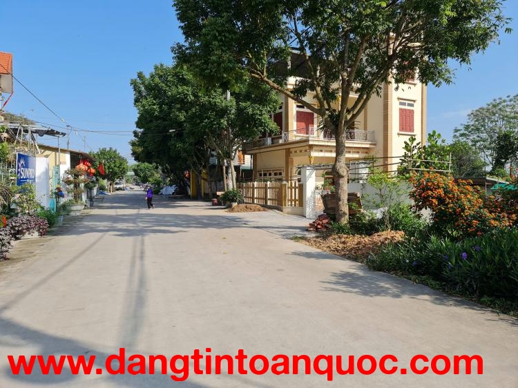 Chính chủ e Bán Lô Đất Đường rộng 8m như ảnh giá rẻ Quế võ 2