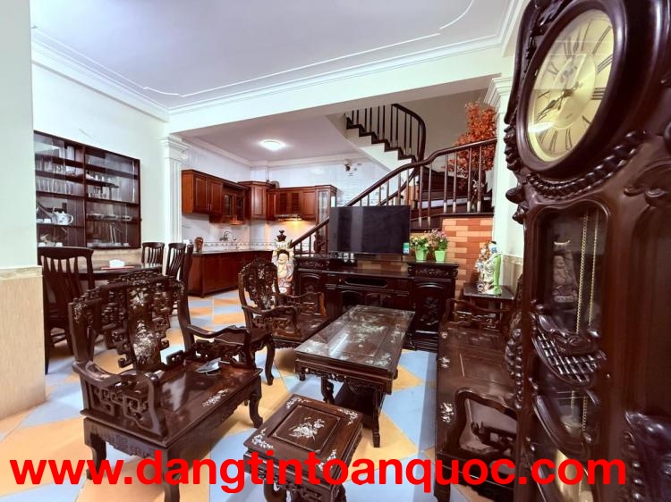 Bán nhà phố Đào Tấn, Ba Đình, gần phố, dân xây chắc chắn, 45m, 5 tầng, 13 tỷ