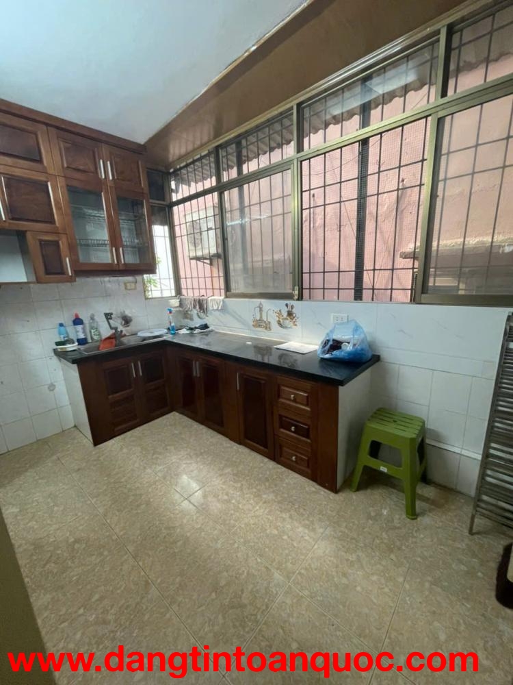 Cho thuê tập thể phố Trương Hán Siêu 55m2 - 2 ngủ 7 triệu vào ngay