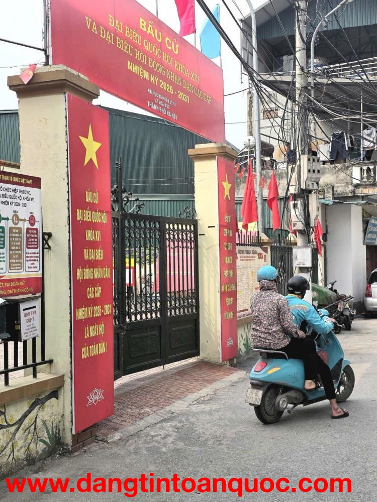 CC CẦN BÁN NHANH LÔ ĐẤT 42M ĐỨC THƯỢNG , HOÀI ĐỨC ,HÀ NỘI .ĐỂ LÀM NHÀ CHO CON CƯỚI VỢ,NÊN BÁN GIÁ TH