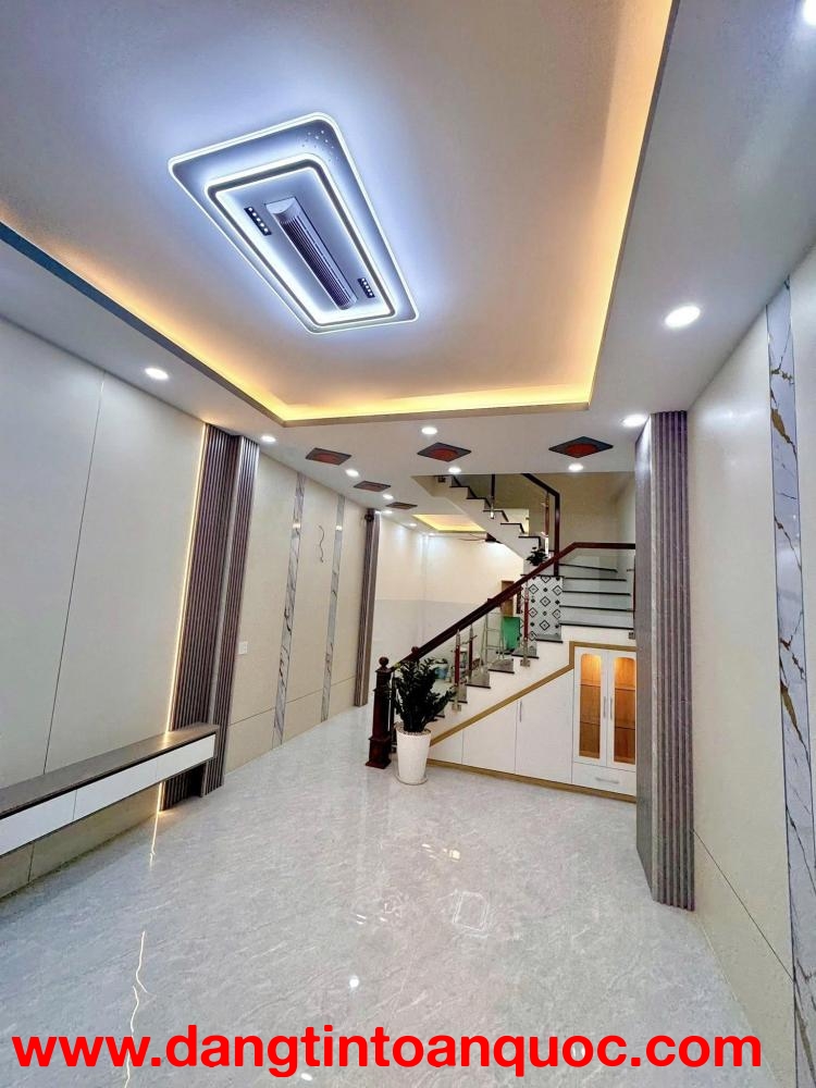 Nhà mới 100% 4.5*13.5m HXH Phạm Thế Hiển P3Q8