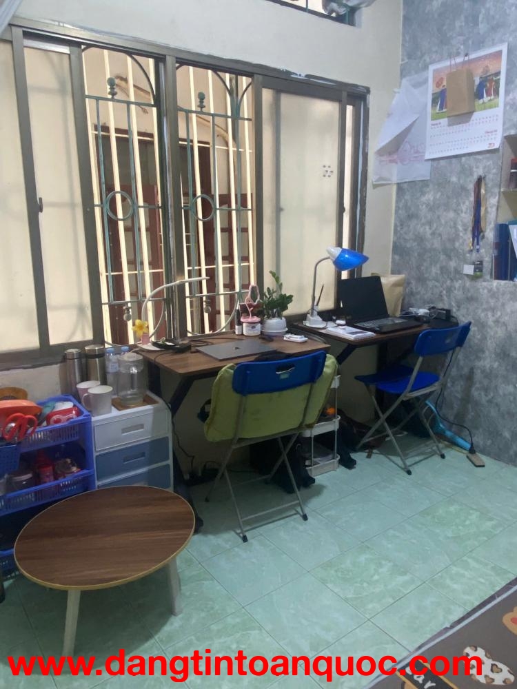 Cho thuê phòng 17m², tầng 4,giờ giấc tự do phố Bạch Mai gần Bách-Kinh-Xây