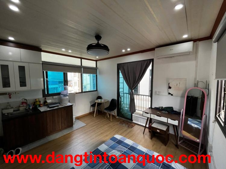 Cho Thuê Ccmn thoáng sáng ban công ngõ 116 Nhân Hòa, Thanh Xuân