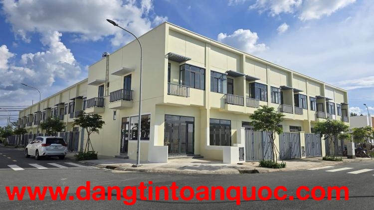 Nhà phố KCN Phước Đông, giá chỉ từ 1,8 tỷ