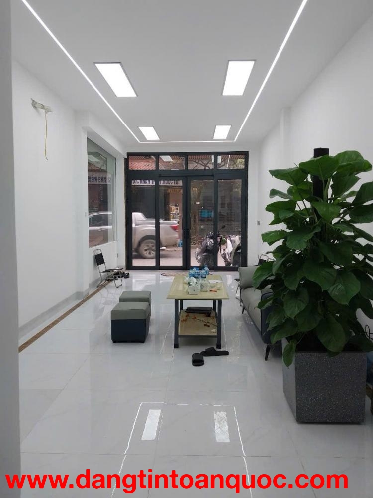 Bán Nhà Thịnh Liệt 45m2.  6 tầng. mặt tiền 3.5m. giá 19.5 Tỷ Hoàng Mai Hà Nội