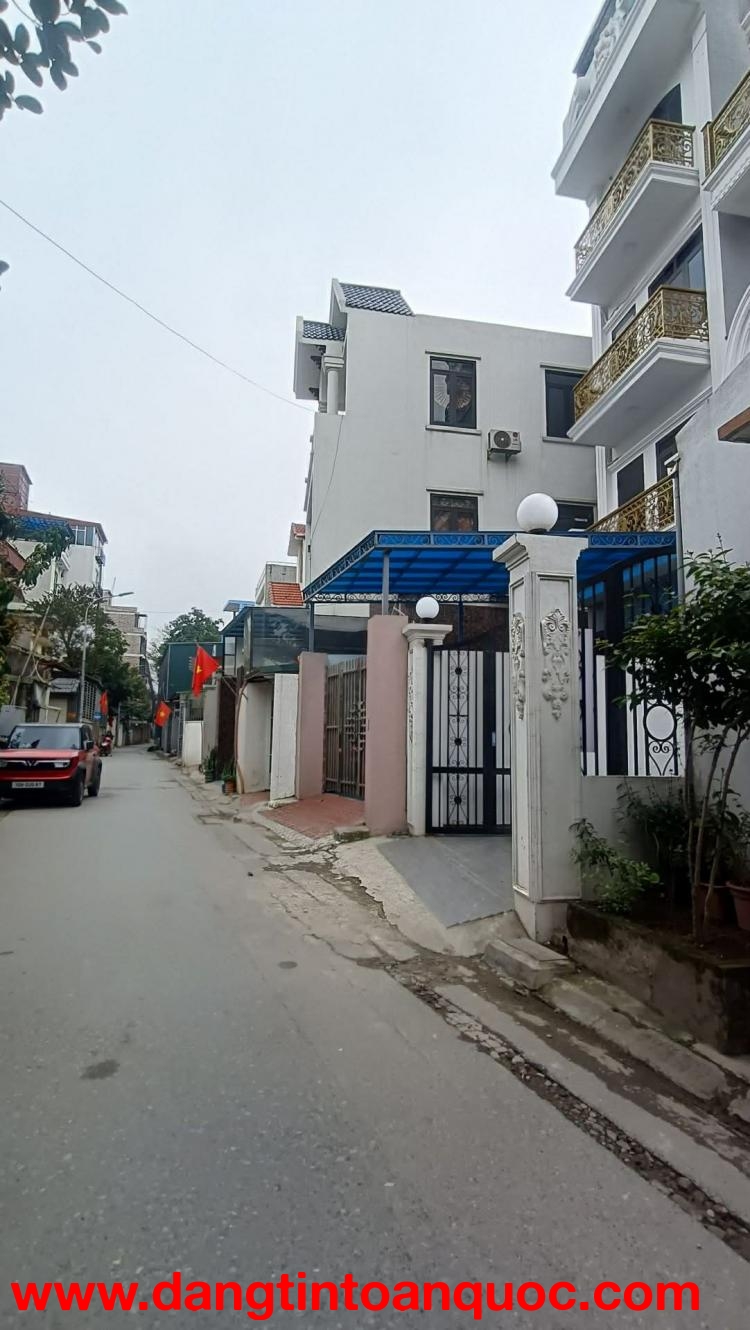 nhà đẹp Cổ Linh, 8 tầng thang máy, ôtô tránh, đối diện Aeon Long Biên