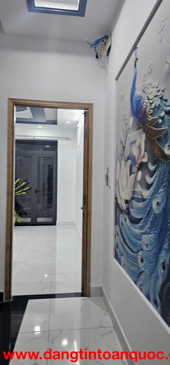 Bình Tân, sổ 6 - Nhà 5 tầng, 5 phòng ngủ, 88m2 - Giá 7.5 tỷ - Sổ hồng, ngõ thông, ở ngay!