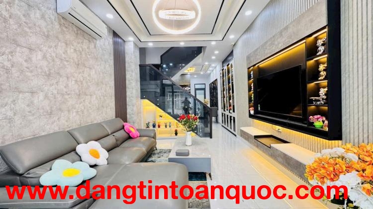 NHÀ CẠNH PHÚ MỸ HƯNG, 4x15M, 4 TẦNG, CHỈ HƠN 7 TỶ