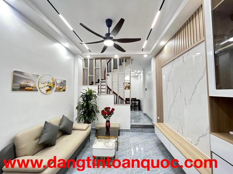 NHÀ ĐẸP LÔ GÓC THẠCH BÀN - SÁT AEON MALL - 4 TẦNG Ở NGAY - CHỈ 5.65 TỶ