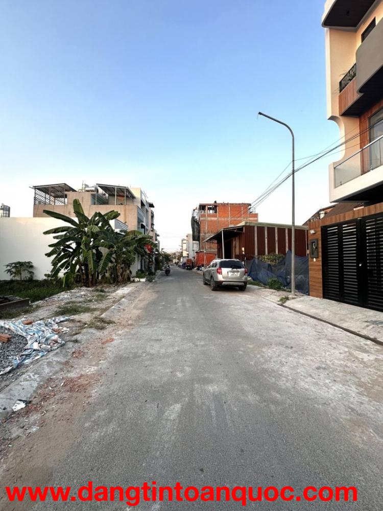 Bán nhà 4 tầng Ngô Chí Quốc Bình Chiểu Thủ Đức - 65m2  - Đường 8m - 6 Tỷ