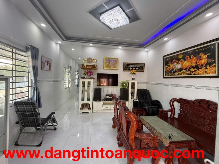 BÁN NHÀ VƯỜN DIỆN TÍCH LỚN – SỔ RIÊNG TẠI LONG AN – DỌN VÀO Ở NGAY