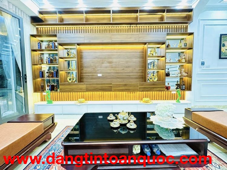 BÁN NHÀ ĐỐNG ĐA PHÂN LÔ, Ô TÔ KHU VIP 45M 6 TẦNG 16 TỶ