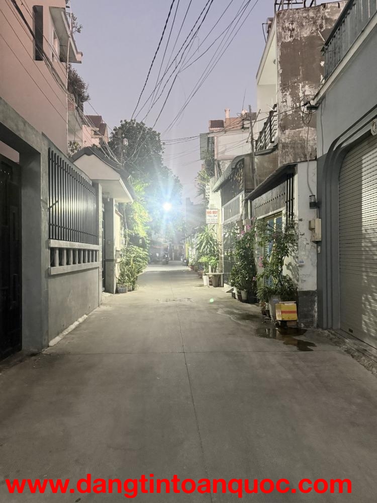 ???? ️???? VỊ TRÍ HIẾM NHÀ BÁN — NHÀ 2 TẦNG CHỈ 1/ NGẮN DƯƠNG THỊ MƯỜI
GẦN BỆNH VIỆN QUẬN 12 —ÔTÔ CH