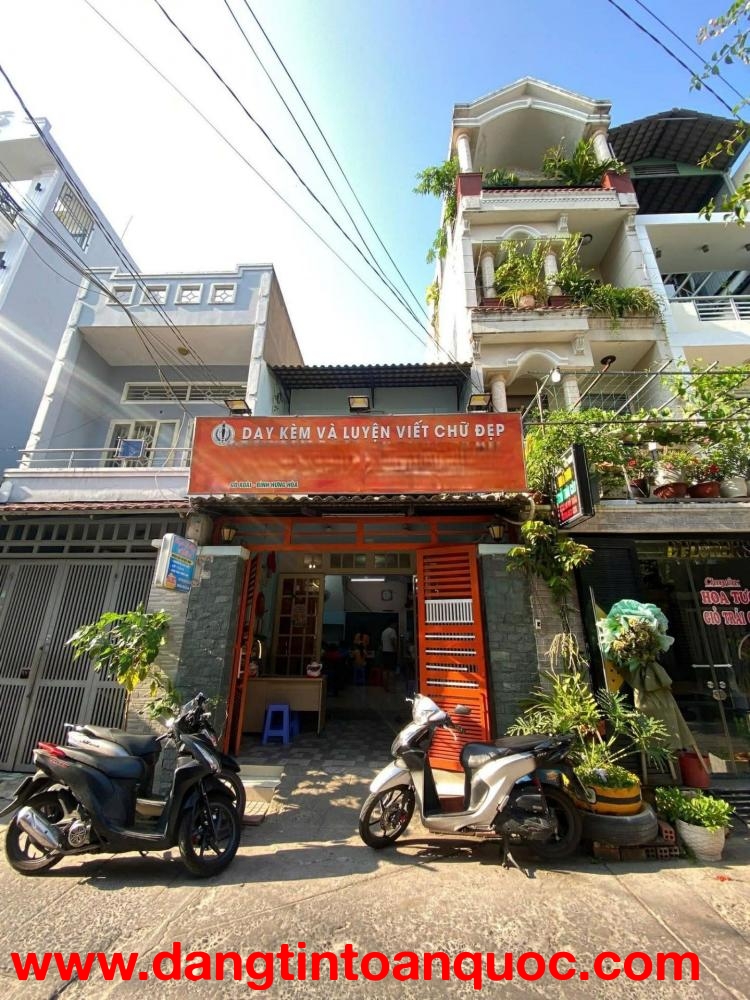 NHÀ HẺM TO NHƯ MẶT TIỀN ĐƯỜNG GÒ XOÀI,NGANG 4M DÀI 14M,HƠN 5 TỶ TL