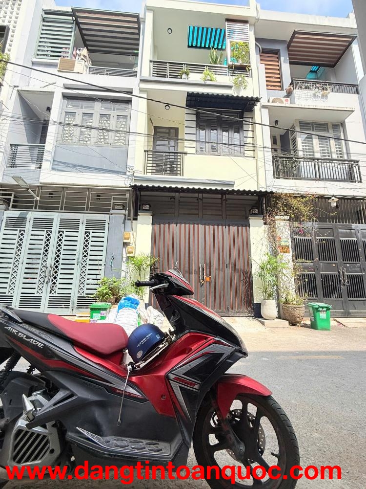 Bán Nhà 3 Tầng Hẻm Xe Hơi Số 647 Quốc Lộ 13, Hiệp Bình Phước, Thủ Đức