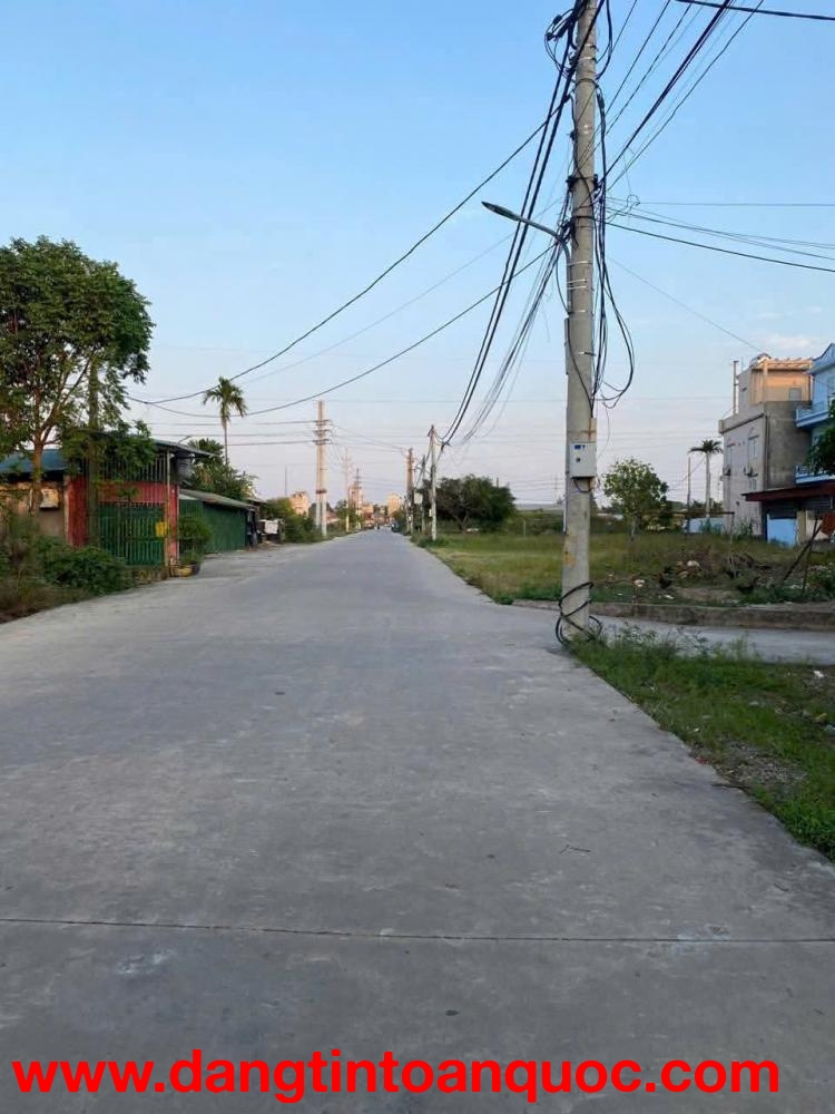 BÁN GẦN 9000M2 ĐẤT, VỊ TRÍ CỰC ĐẸP TẠI TÔ HIỆU, THƯỜNG TÍN, HÀ NỘI, GIÁ RẺ