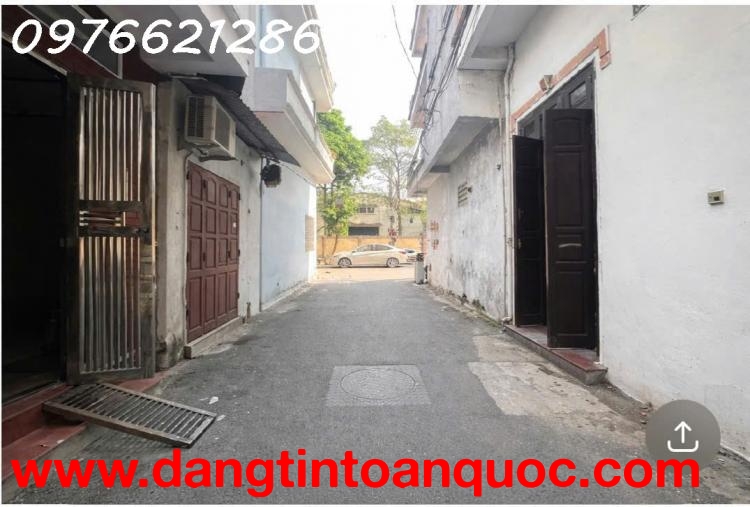 ???? Hơn 5 Tỷ –Bán nhà dân xây Đức Giang – 32m² – Ô tô vào – 2 thoáng trước sau-gần Bình Minh garden