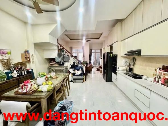 Nhà phố KDC Gia Long - 1368 Lê Văn Lương - - 5x16. Trệt 2 lầu 1/2 Sân thượng. Có 4Pn 3wc.