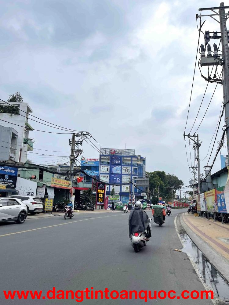 Bán Nhà Gần Phạm Văn Đồng – 3 Tầng – 3PN – Ngang 7m Bề Thế – Giá Chỉ 4.65 Tỷ