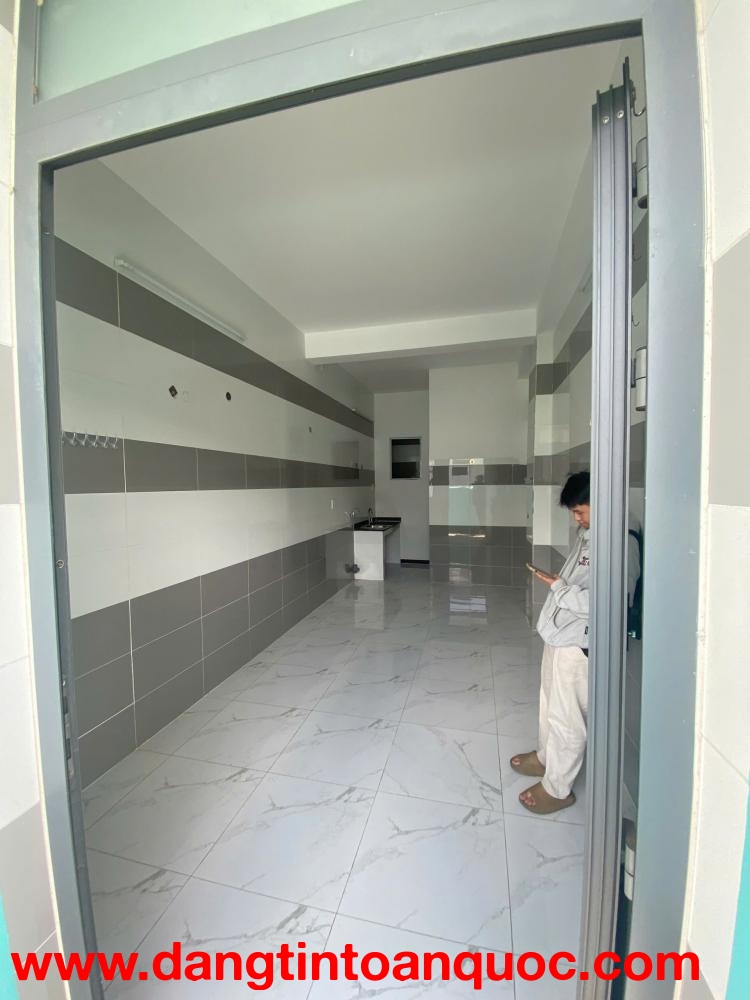 BÁN NHÀ NGỌC LÂM – LONG BIÊN  LÔ GÓC – Ô TÔ VÀO NHÀ