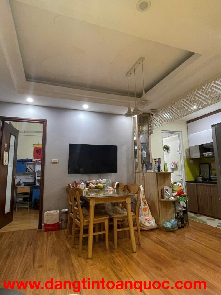 Chính chủ em cần bán căn nhà tâm huyết 2 ngủ tại toà Ct6 Hồng Hà, khu đô thị xanh