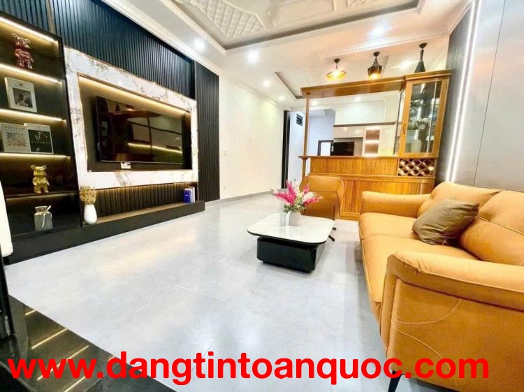 NHÀ VƯỜN 7 PHÒNG, XE HƠI NGỦ TRONG NHÀ, GIÁ CHỈ 6,99 TỶ, 4 TẦNG