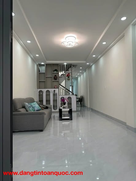 (CHỈ HƠN 6TỶ) SỞ HỮU NGAY CĂN NHÀ TRONG HẺM TRÊN ĐƯỜNG HUỲNH TẤN PHÁT QUẬN 7