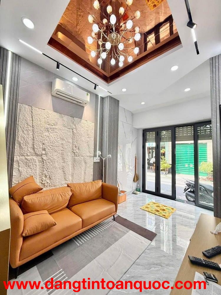 KHU VIP LÊ VĂN SỸ - KINH DOANH ĐỈNH - 2 TẦNG ĐÚC - 40M2 - HẺM OTO ĐUA NHAU - SÁT MẶT TIỀN - NHỈNH 5 