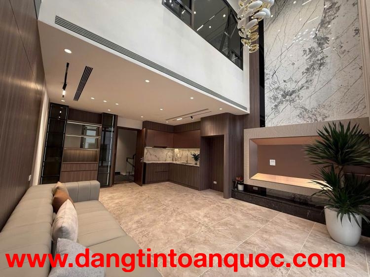 ĐỘI CẦN - 7 tầng thang máy - Lõi Ba Đình - 55m2 - Nhà đẹp, ngõ thông, ô tô trong nhà - Nhỉnh 23 tỷ