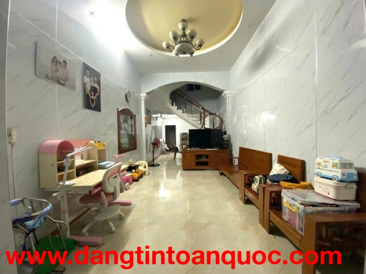 NHÀ ĐẸP - GIÁ TỐT CHÍNH CHỦ CẦN BÁN NHANH NHÀ 3,5 tầng quận Hải An, TP Hải Phòng