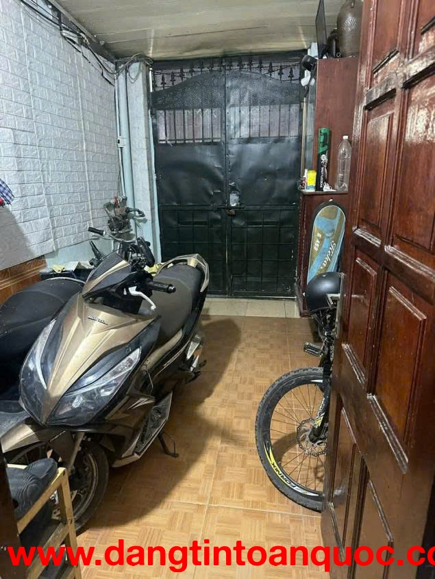 Gia đình cần bán gấp nhà tại phố Viên - Cổ Nhuế - Bắc Từ Liêm. HN