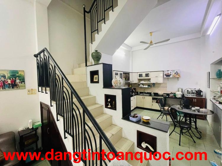 Bán nhà HXH 6m Cách Mạng Tháng Tám - gần Phạm Văn Hai, 6x10m, 3 Tầng - 4PN, 8,3 tỷ.