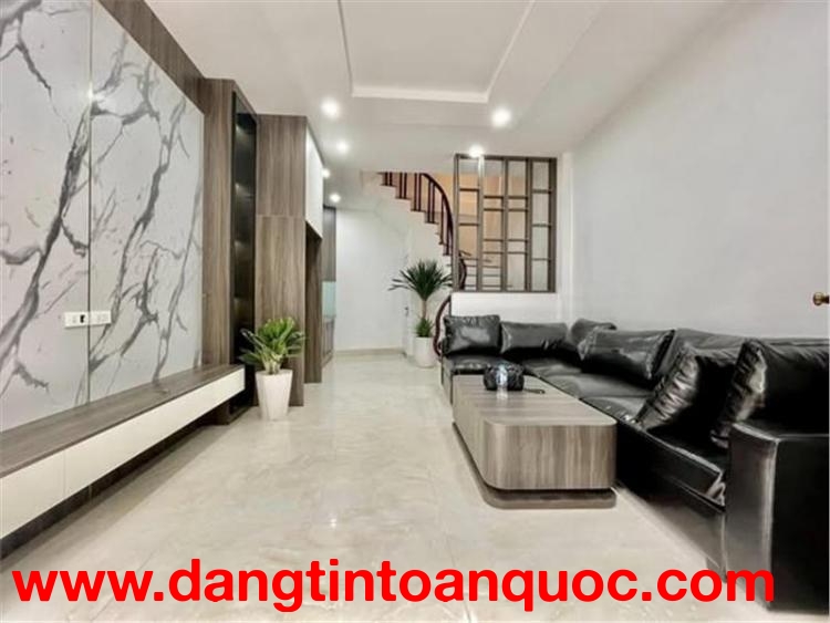 BÁN NHÀ TRUNG TÂM PHÚC LỢI - 6 TỶ-5 TẦNG- TẶNG NỘI THÁT-Ô TÔ GẦN