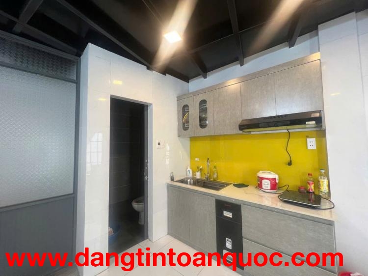 # MT Kinh Doanh Hải Châu, đường 5.5m lề 3m, 3 tầng, 3.x tỷ