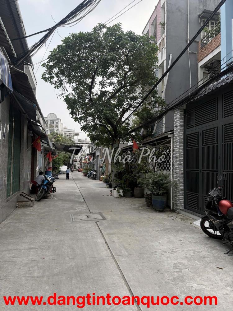 GIÁP TÊN LỬA, HẺM XE HƠI THÔNG, NHÀ MỚI 3 TẦNG 4m x 14,5m,GẦN AEON MALL SÁT QUẬN 6, NHỈNH NHẸ 6 TỶ.