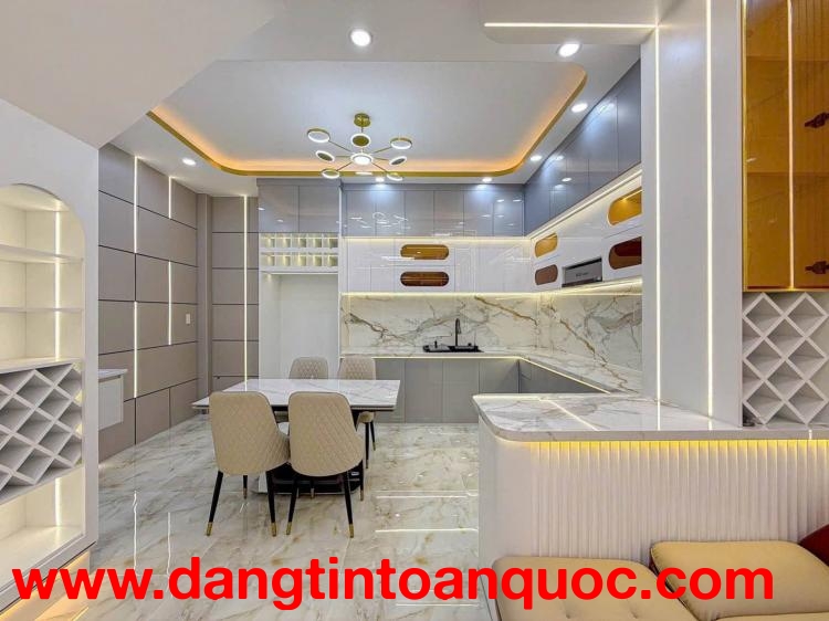 Bán nhà 3 tầng 5x12 gần Phú Mỹ Hưng, full nội thất 10 tỷ 6