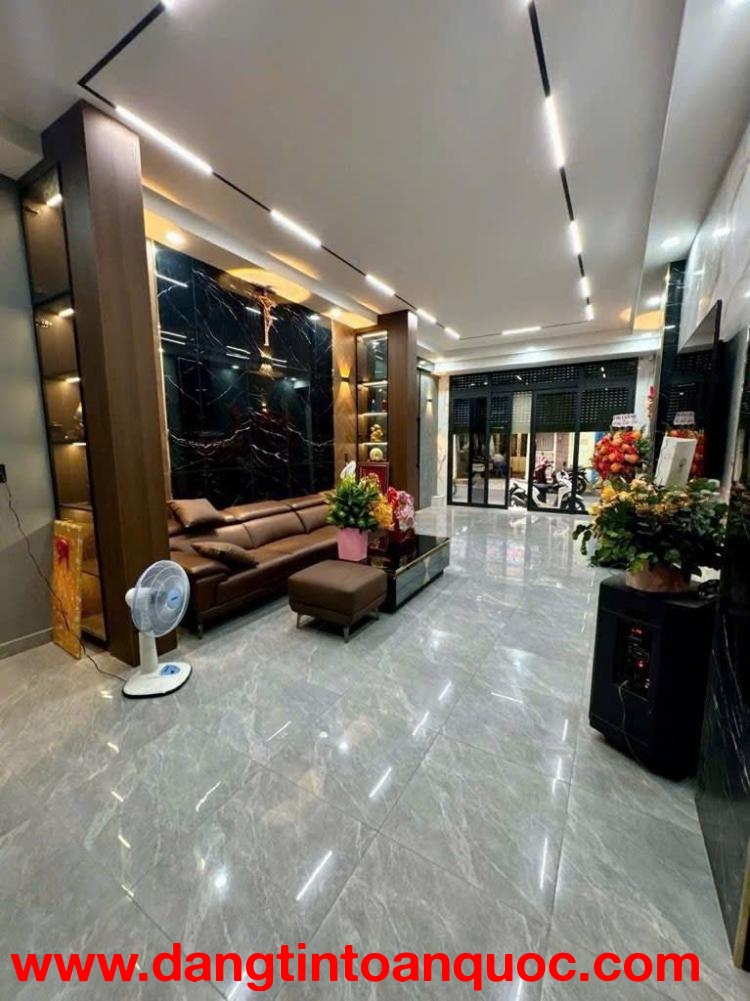 GIÁ 8 TỶ HƠN CÓ NGAY NHÀ MỚI TINH Ở NGAY LẠC LONG QUÂN,P8,TÂN BÌNH. HẺM 8M THÔNG RA THÀNH MỸ,VÀI BƯỚ