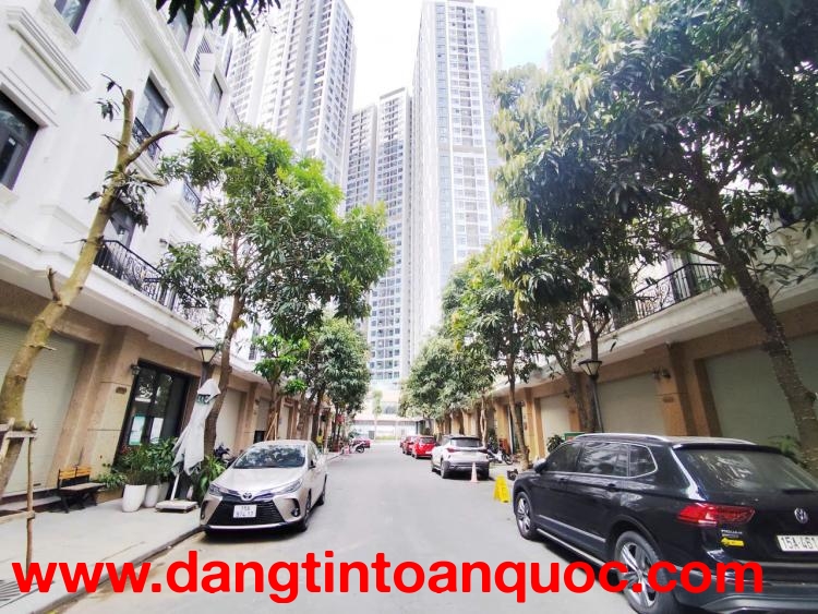 ????????Bán nhà Lô góc xẻ khe Hoàng Huy Mall - 79m 4 tầng - đã hoàn thiện